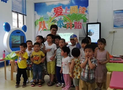 連江縣圖書館舉辦父親節(jié)親子繪本故事會